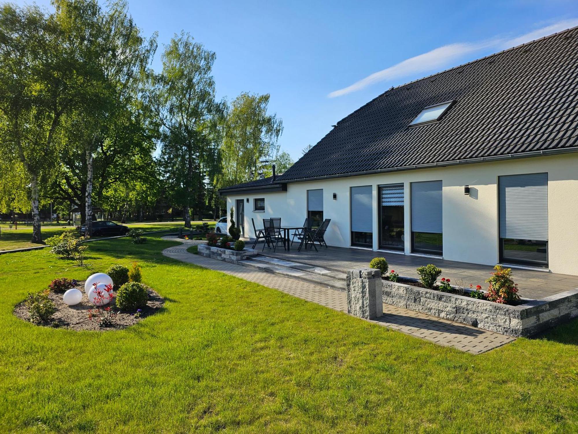 Apartamento Haus Am Bodden Fuhlendorf  Exterior foto